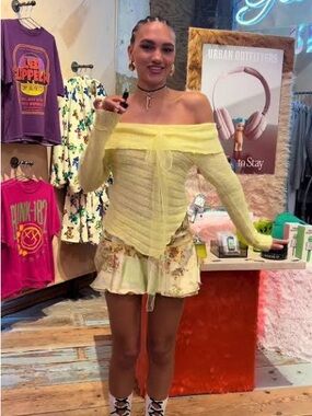 Kimchi Blue Yellow Fiona Off-the-Shoulder Sweater